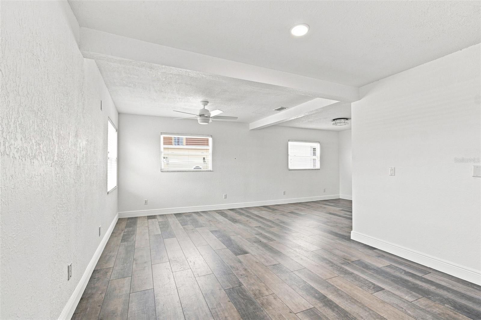 112 16th St Property Photo 22