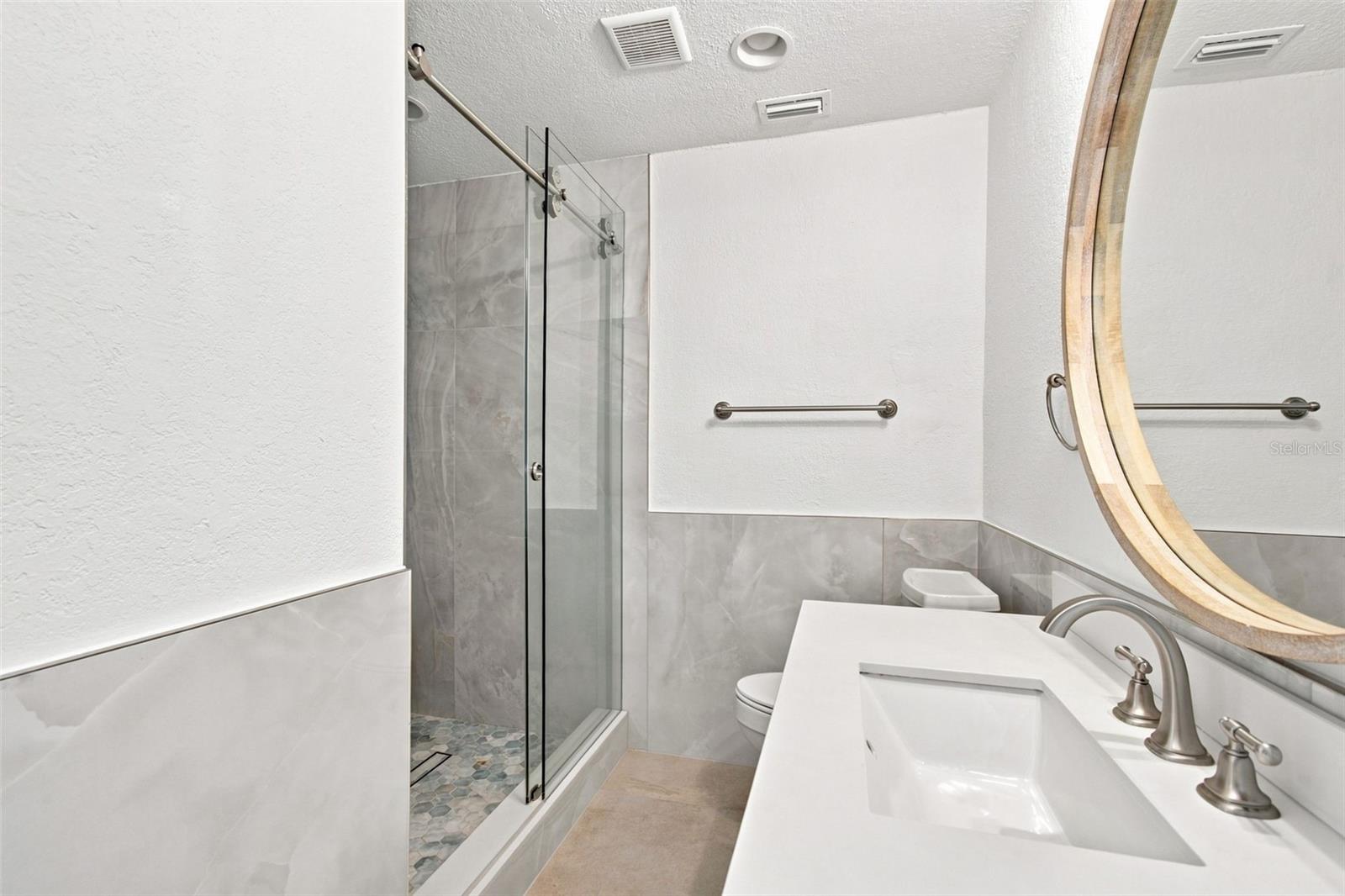 112 16th St Property Photo 31