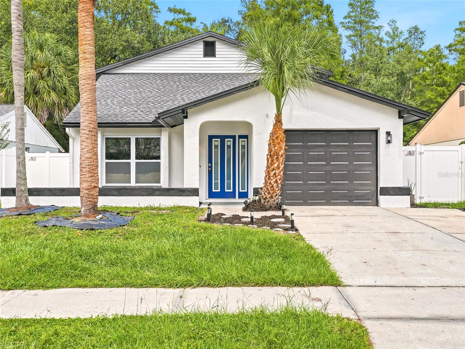 15924 Winding Dr Property Photo 2