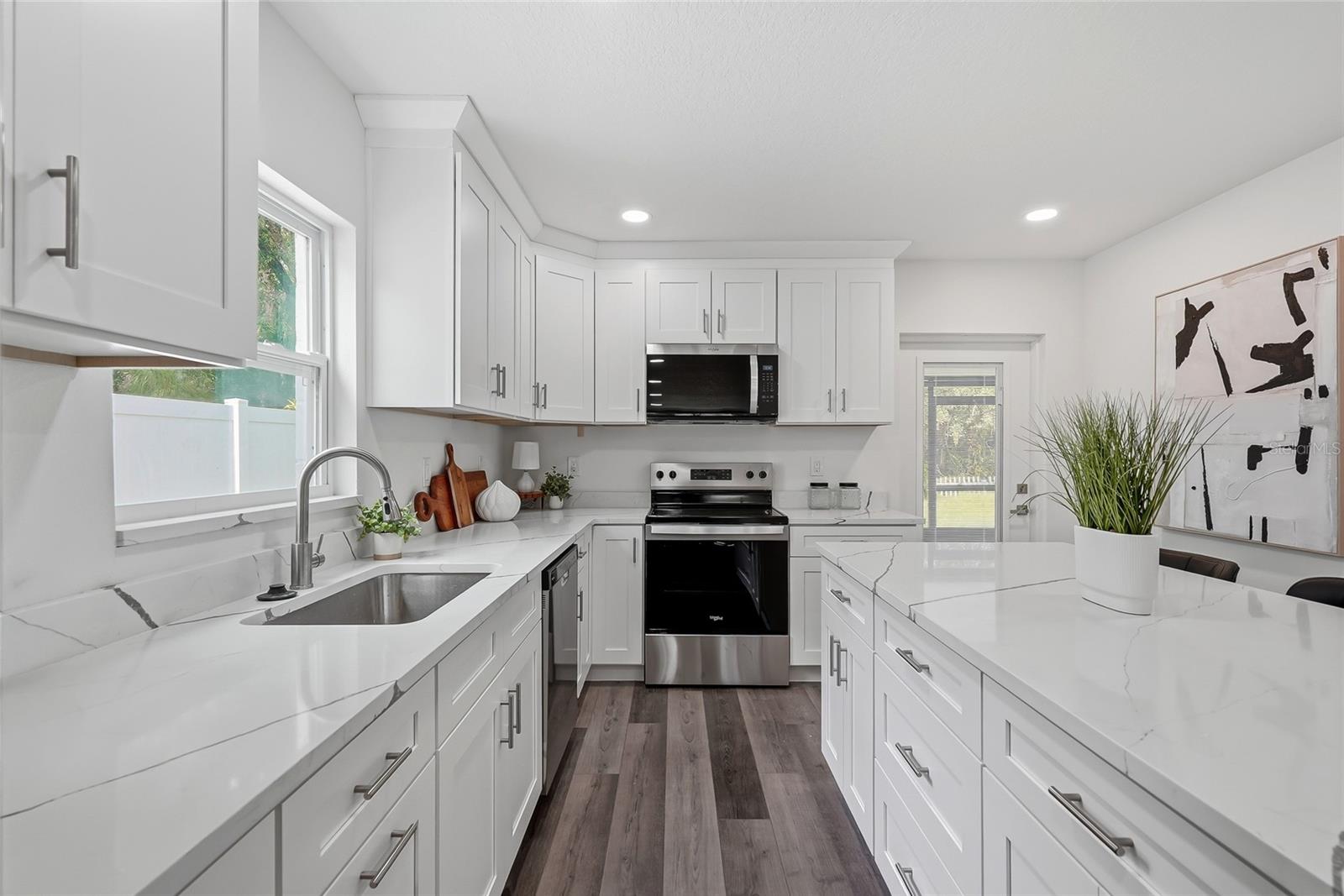 15924 Winding Dr Property Photo 13