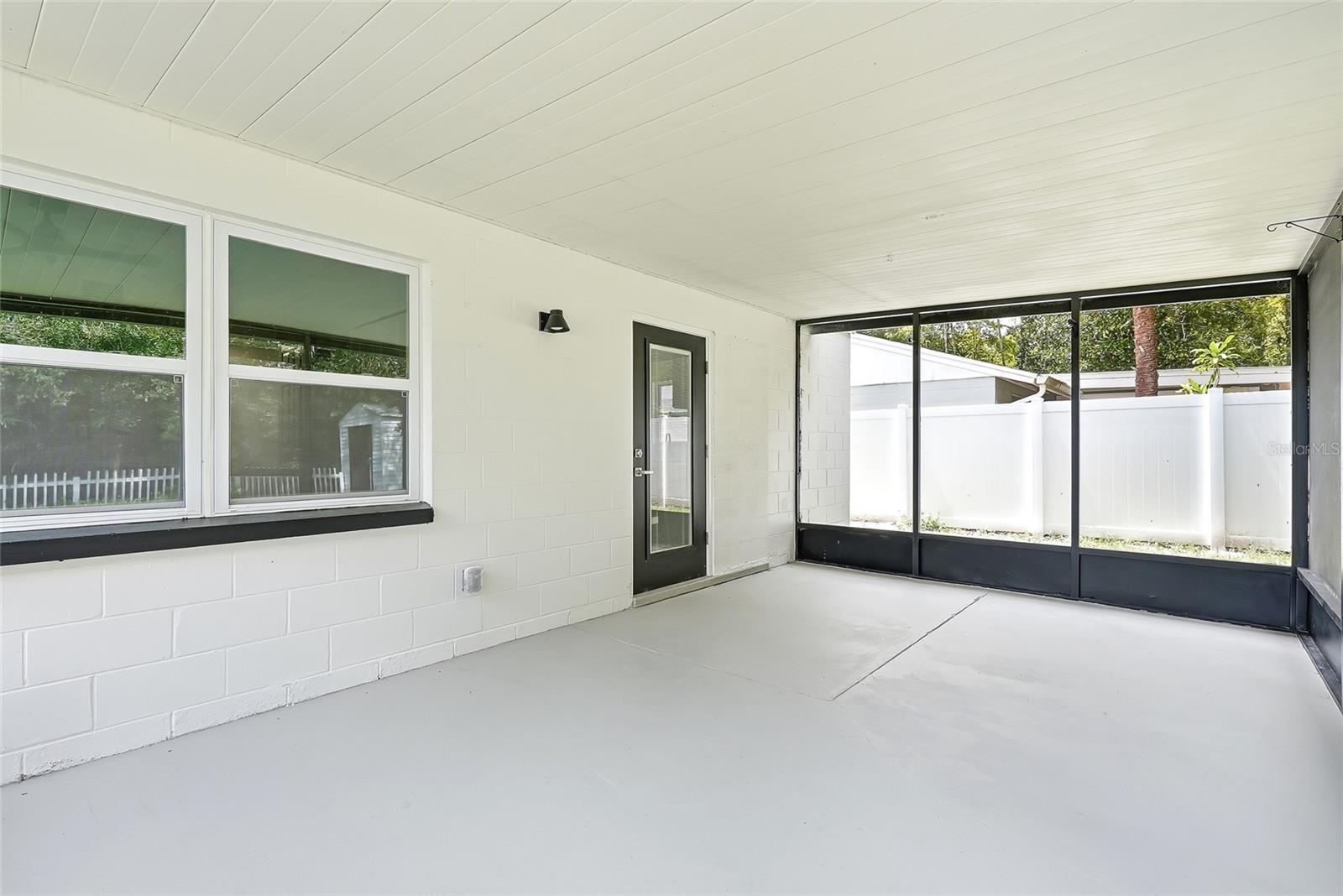 15924 Winding Dr Property Photo 28