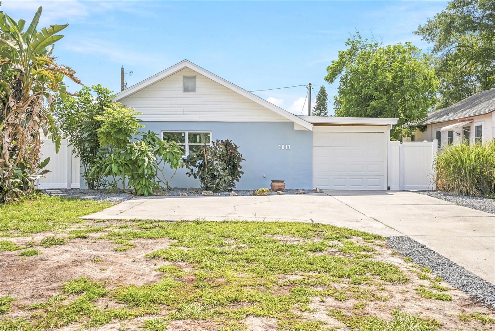 1811 49th St N Property Photo 1