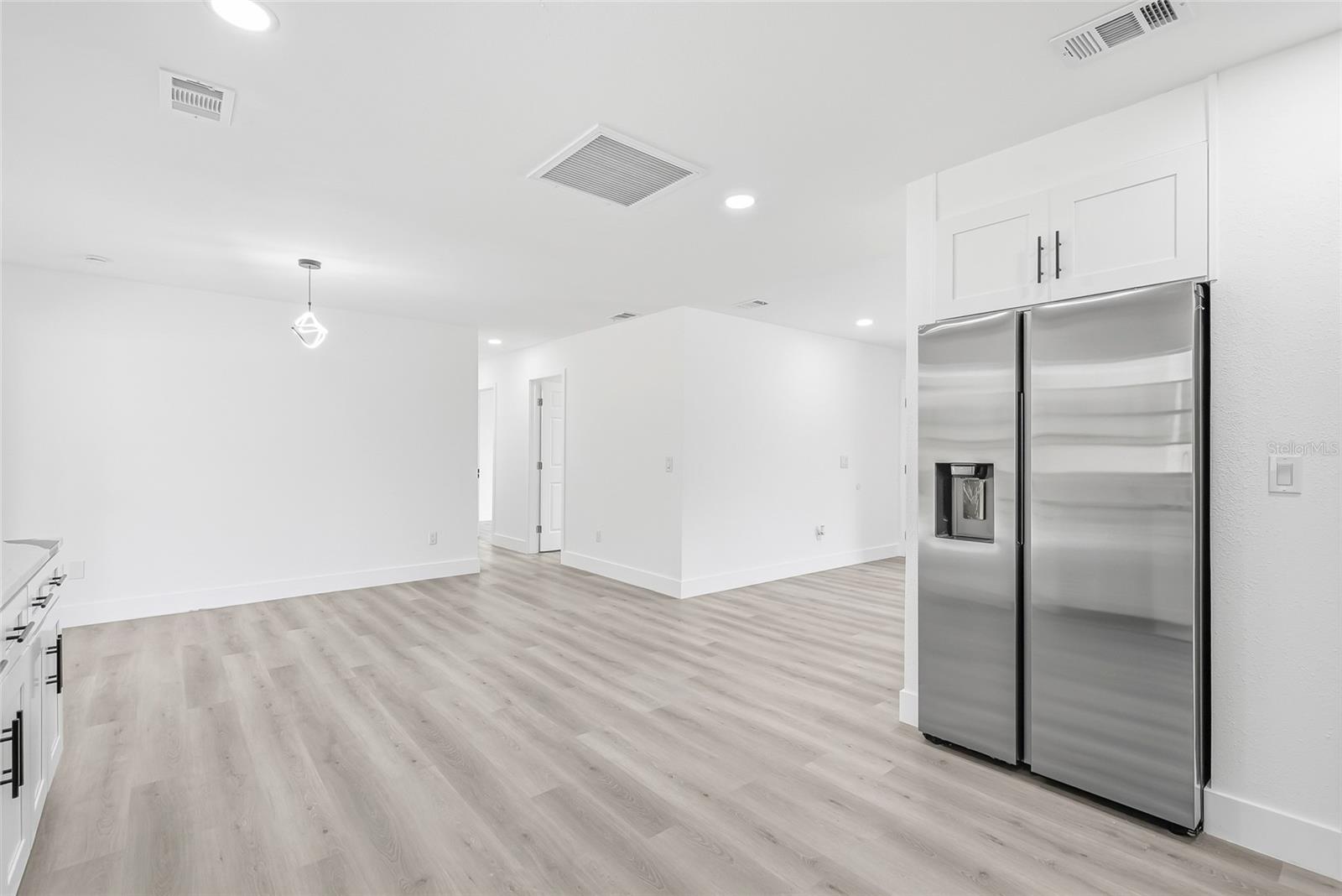 5300 Tower St Property Photo 12