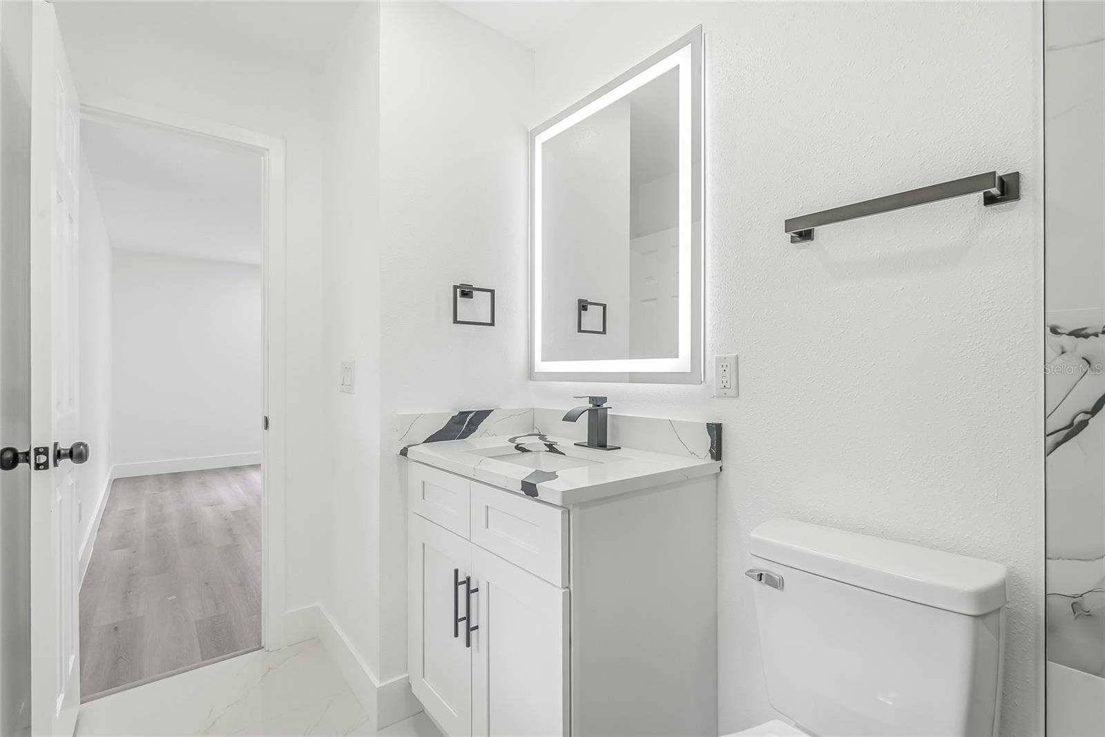 5300 Tower St Property Photo 17