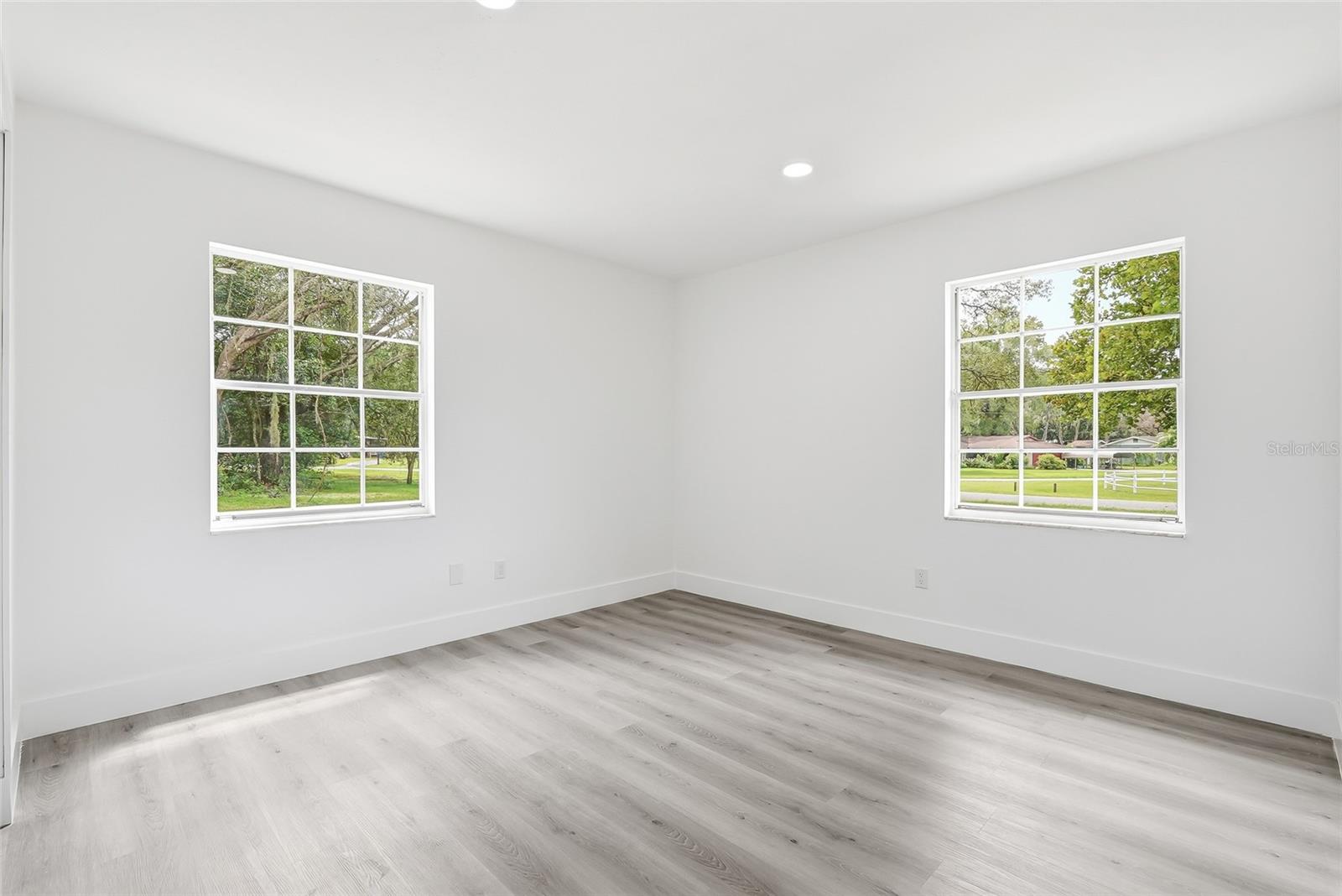 5300 Tower St Property Photo 18