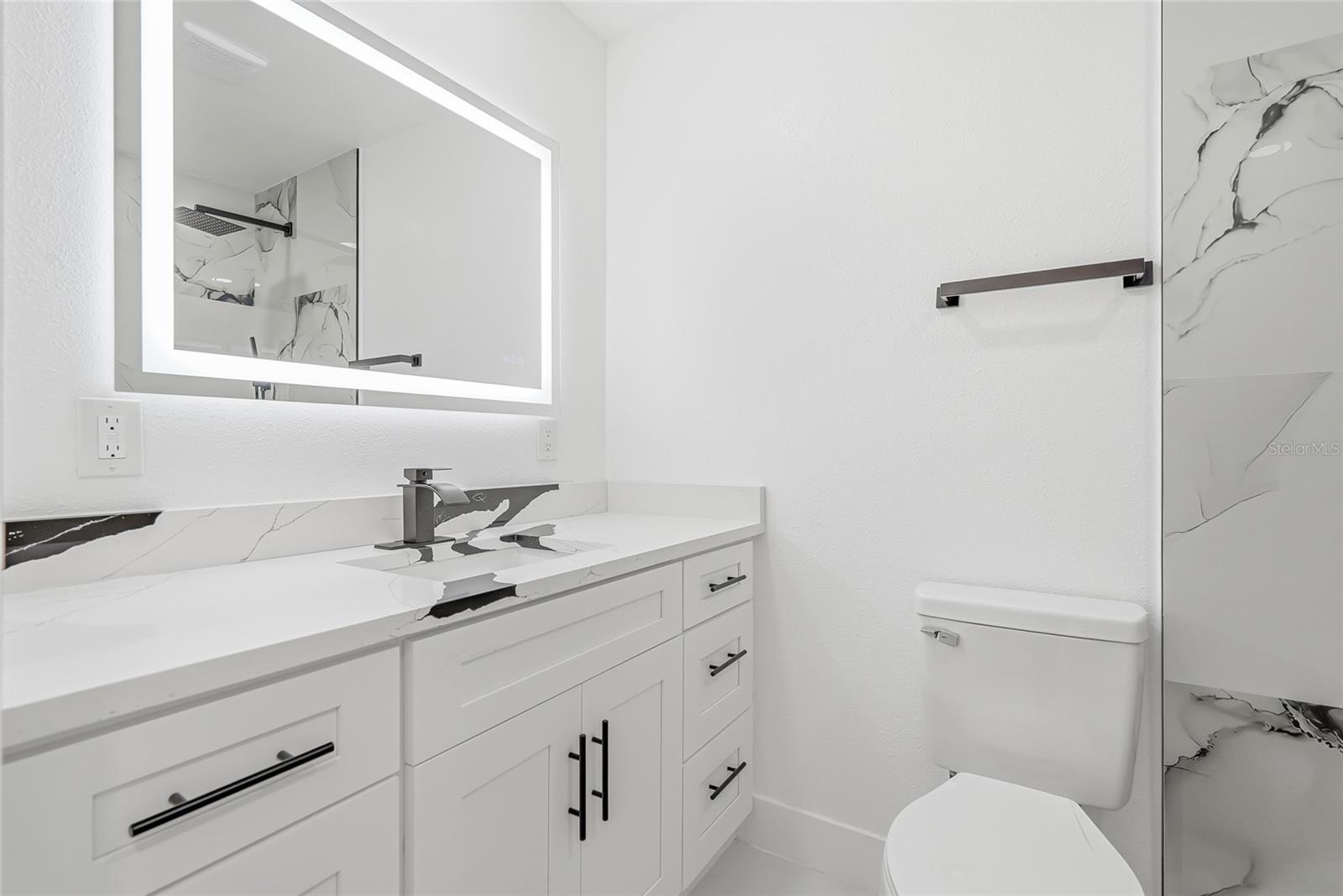 5300 Tower St Property Photo 22