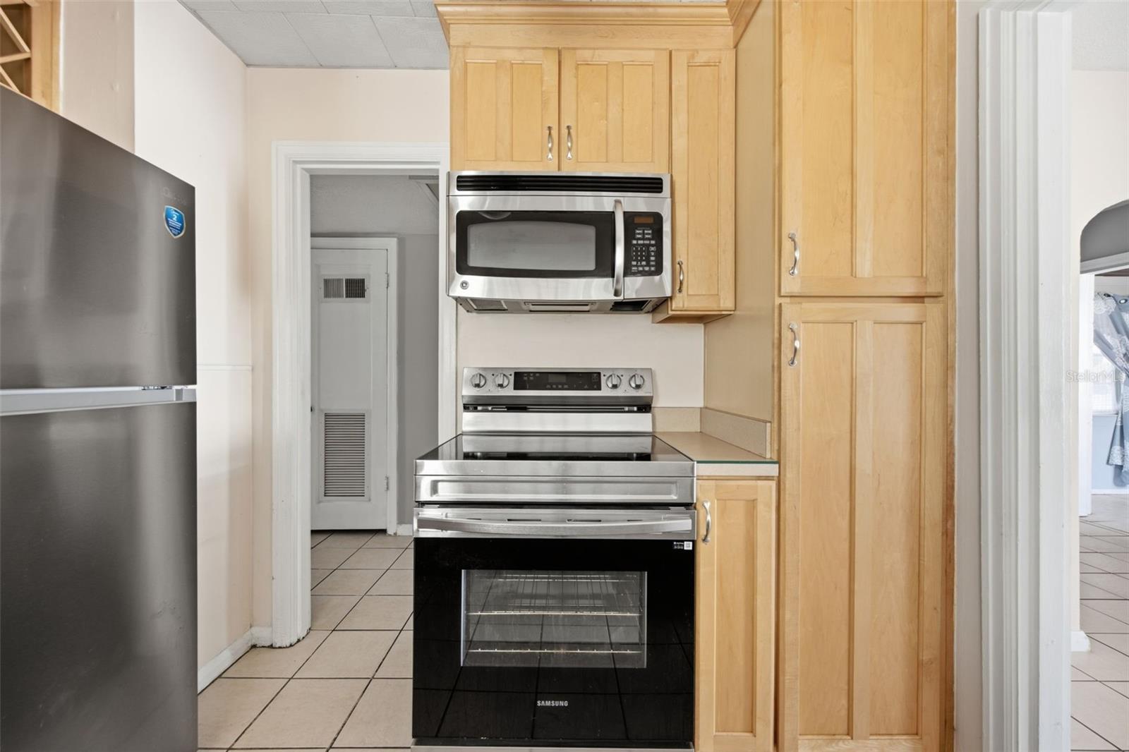 4003 W Euclid Ave Property Photo 9