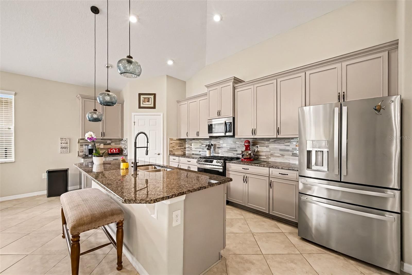 43 Lagoon Way Property Photo 5