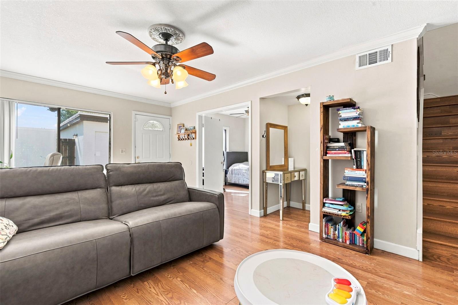 2095 Sunset Point Rd #2302 Property Photo 6