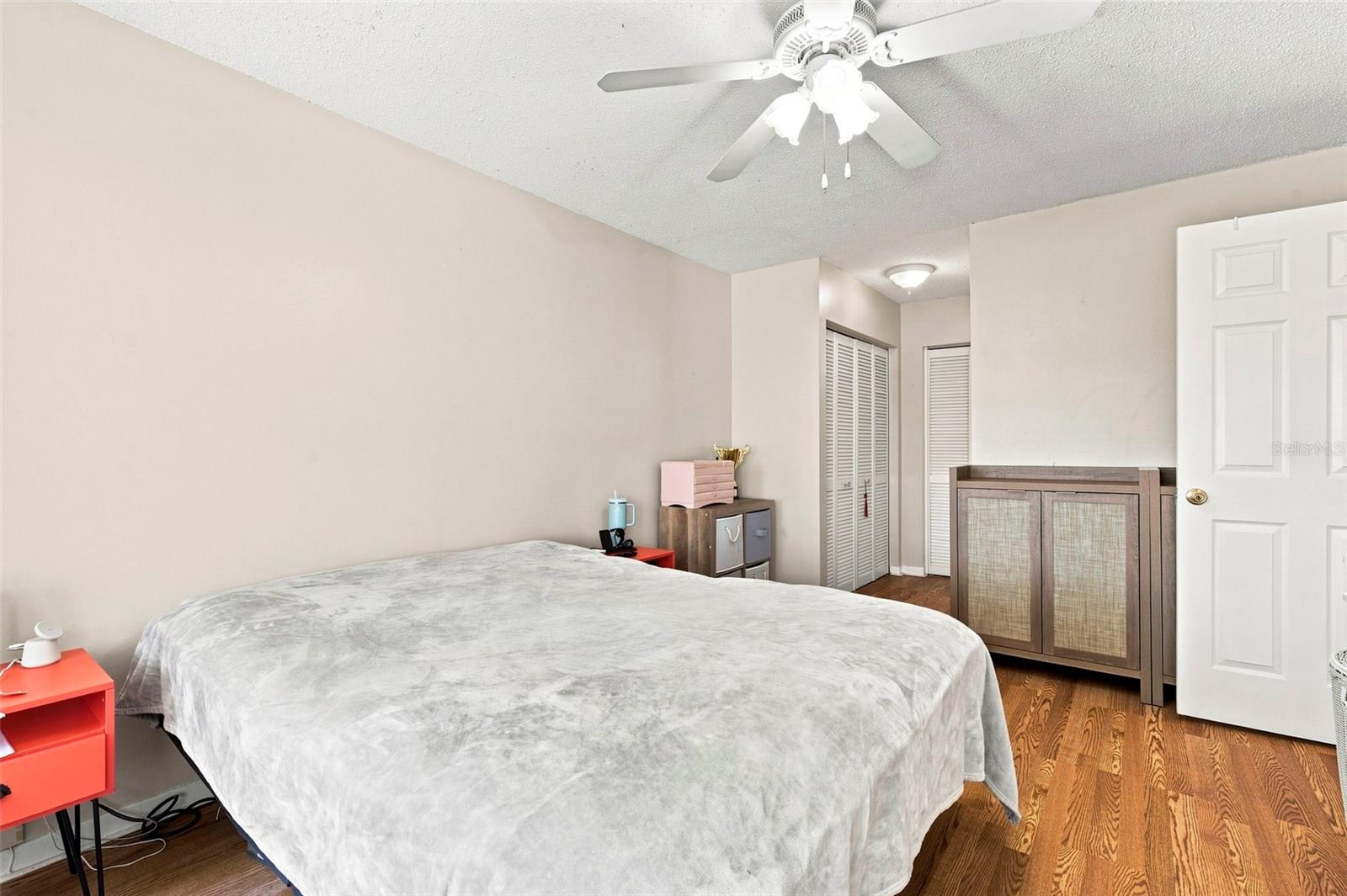 2095 Sunset Point Rd #2302 Property Photo 35