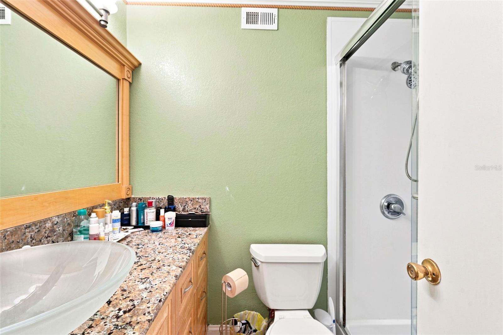 2095 Sunset Point Rd #2302 Property Photo 37