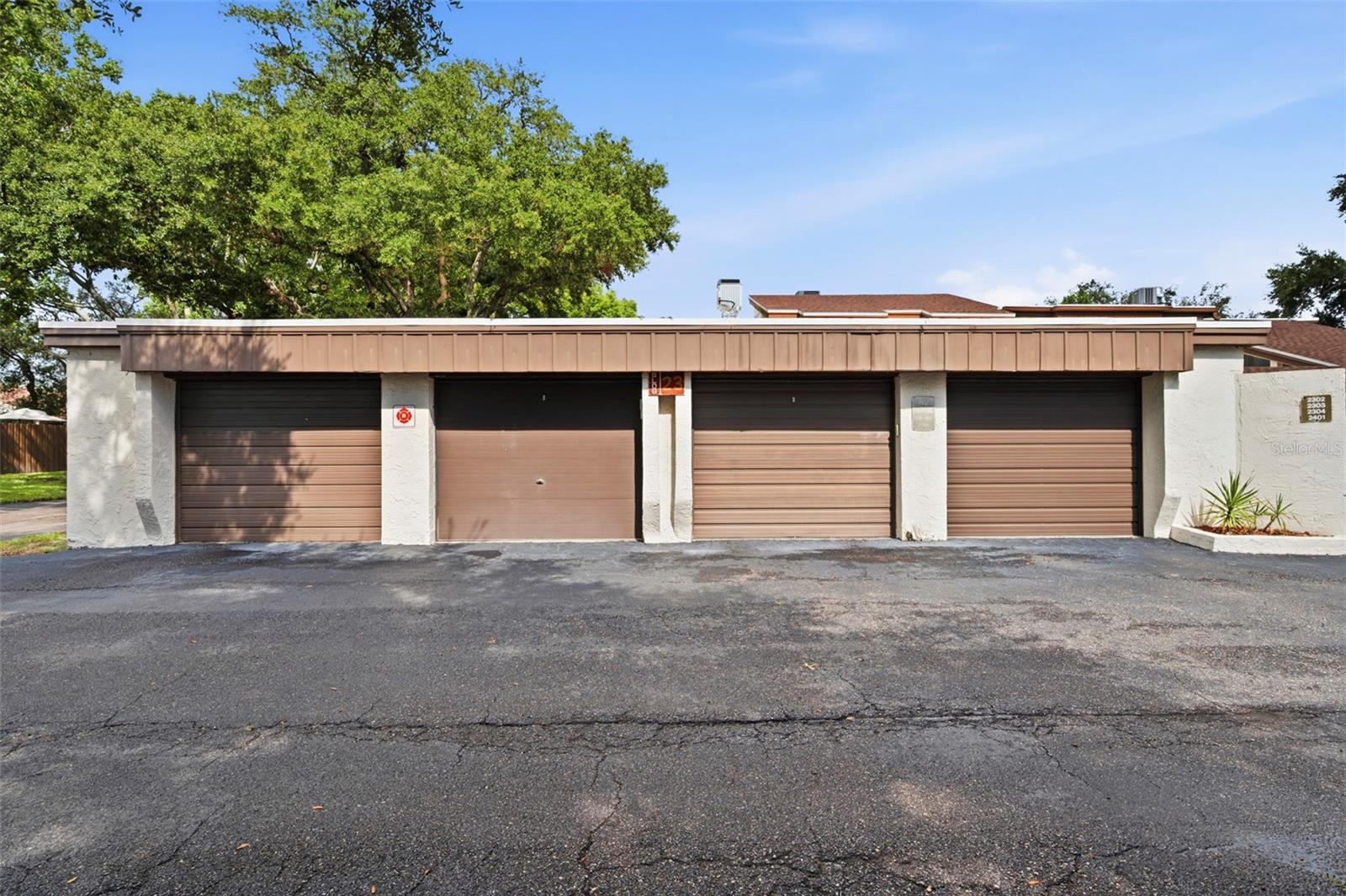 2095 Sunset Point Rd #2302 Property Photo 44