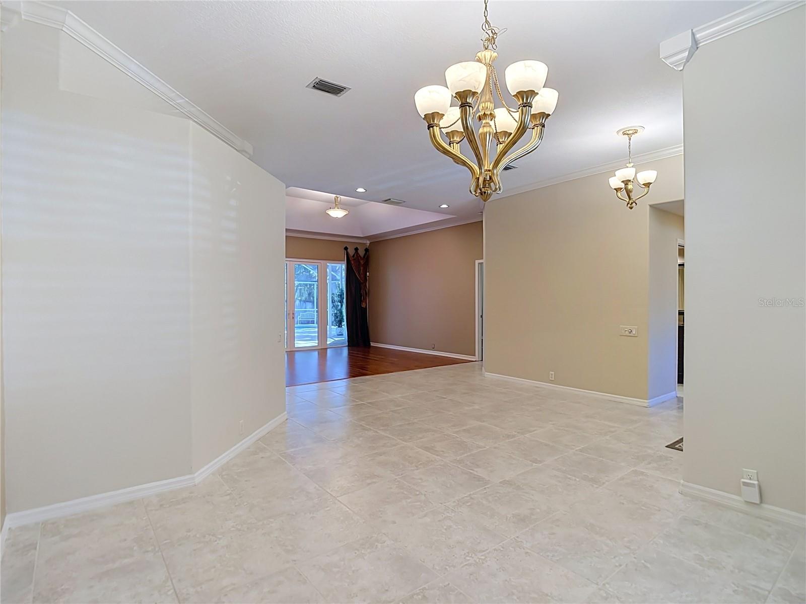 15903 Brockway Pl Property Photo 11
