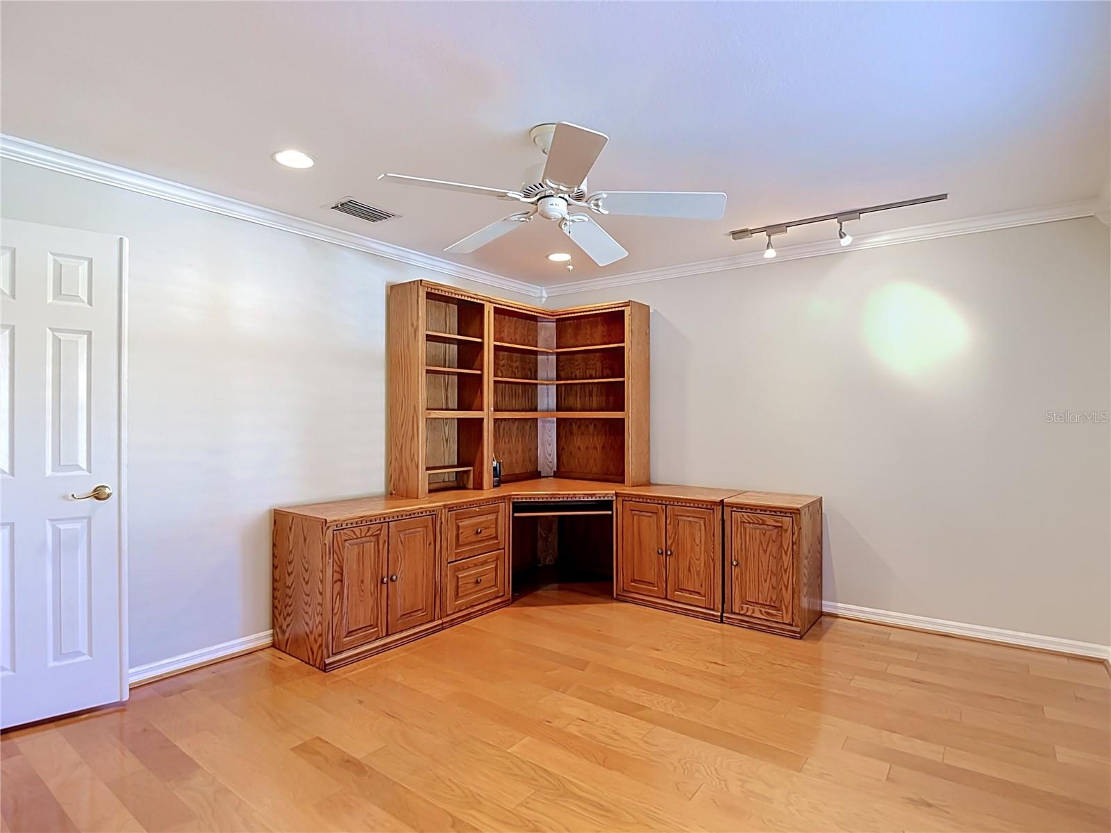 15903 Brockway Pl Property Photo 36