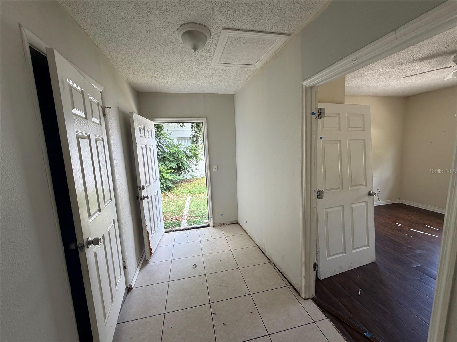 912 Skyview Dr Property Photo 19