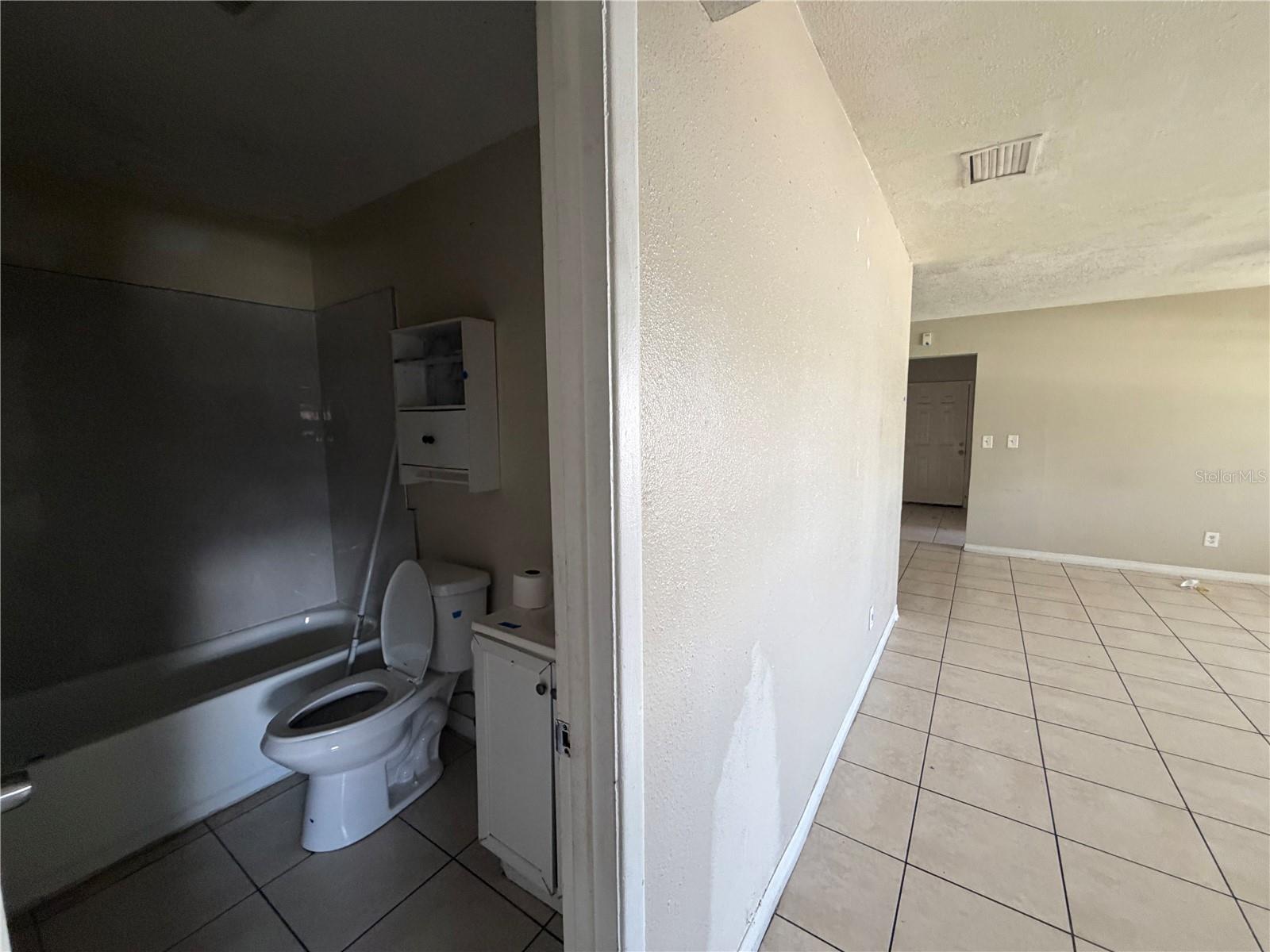 912 Skyview Dr Property Photo 24