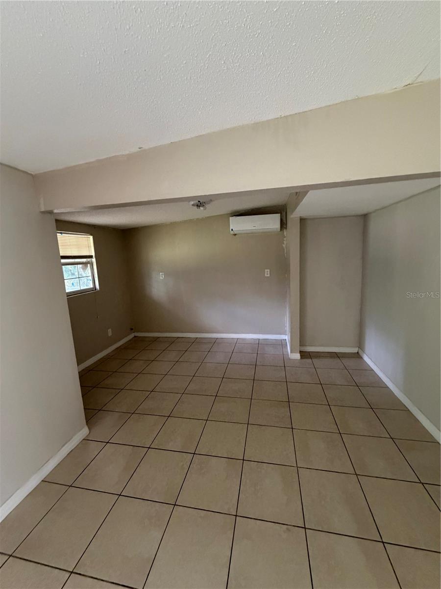 912 Skyview Dr Property Photo 25