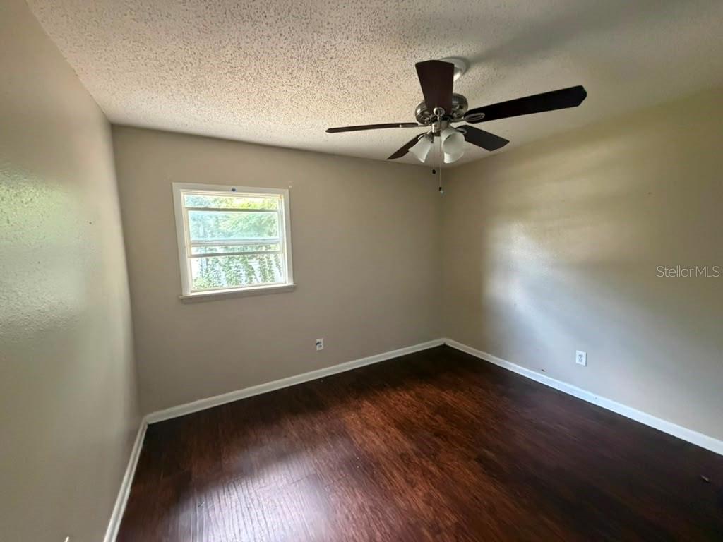 912 Skyview Dr Property Photo 27
