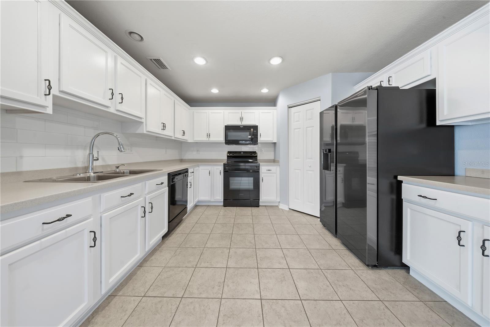 9515 Simeon Dr Property Photo 11