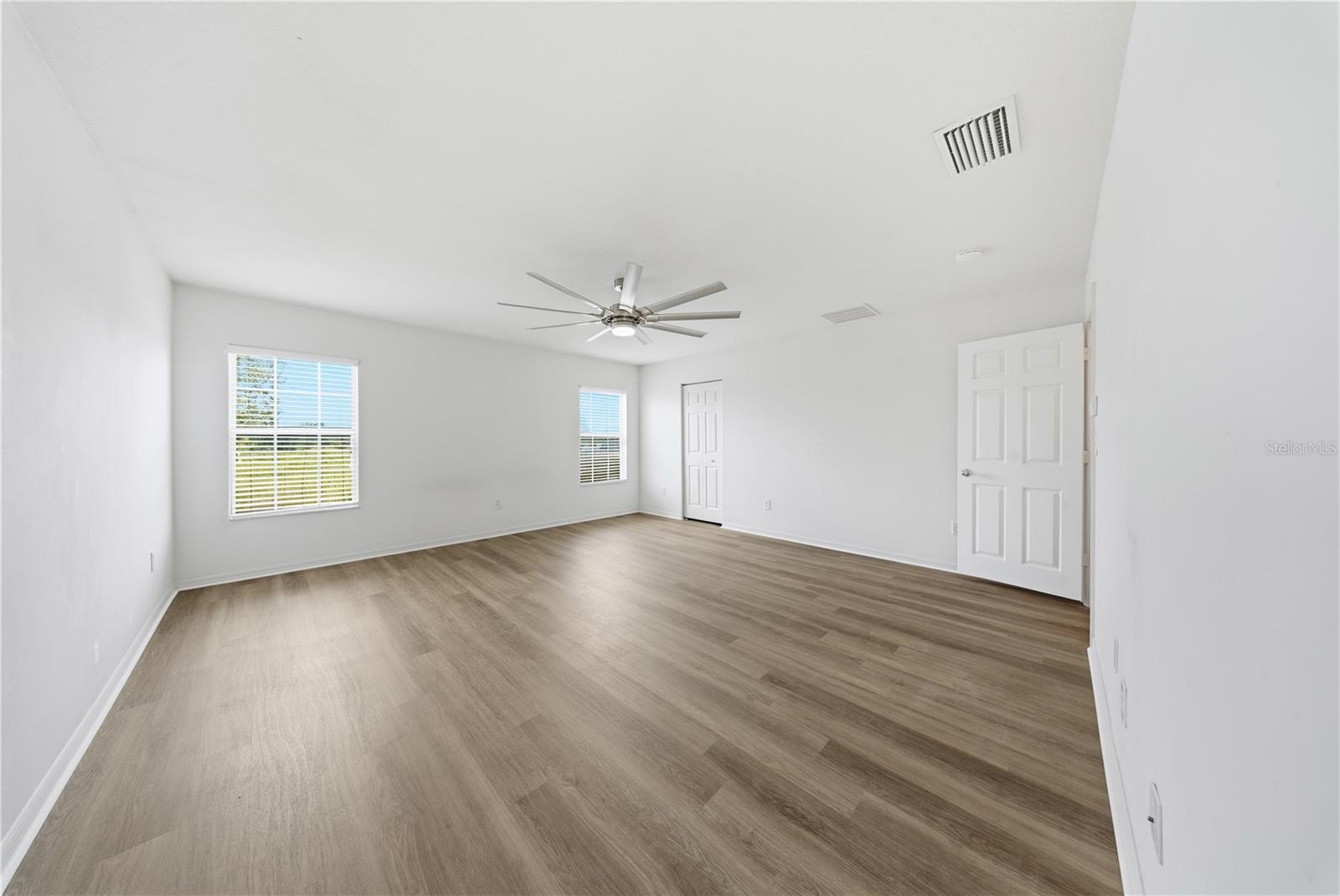 9515 Simeon Dr Property Photo 19