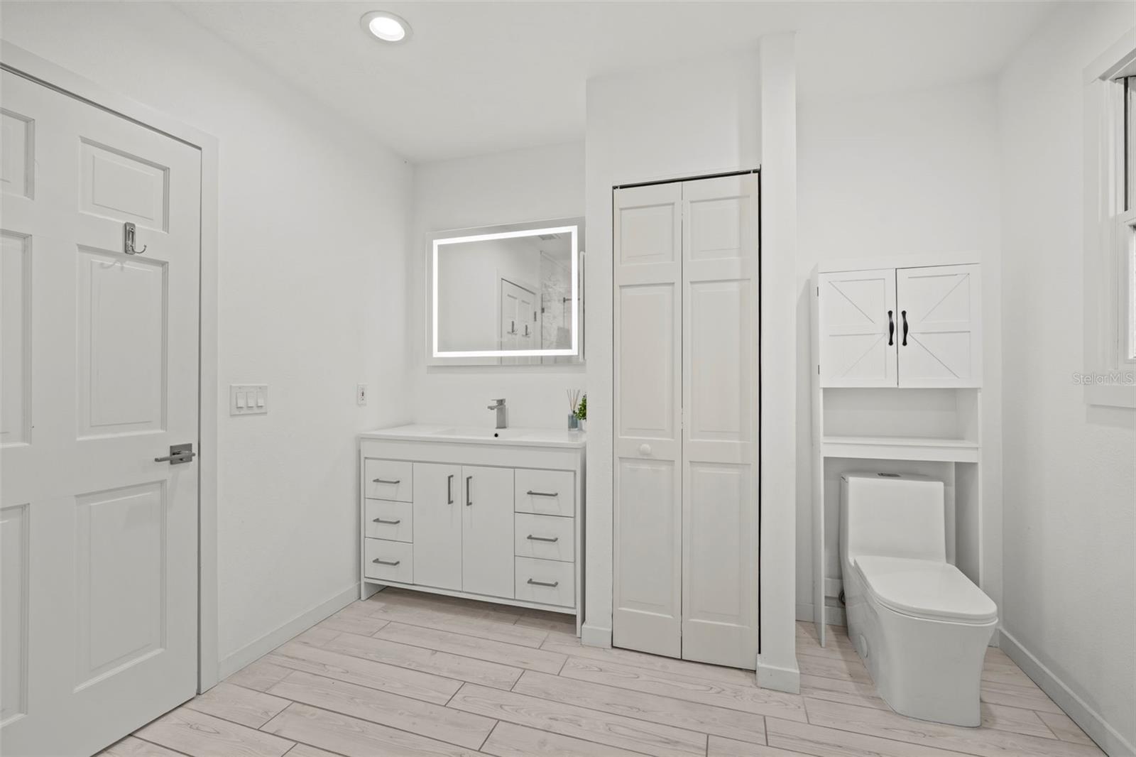1841 Laurel St Property Photo 21
