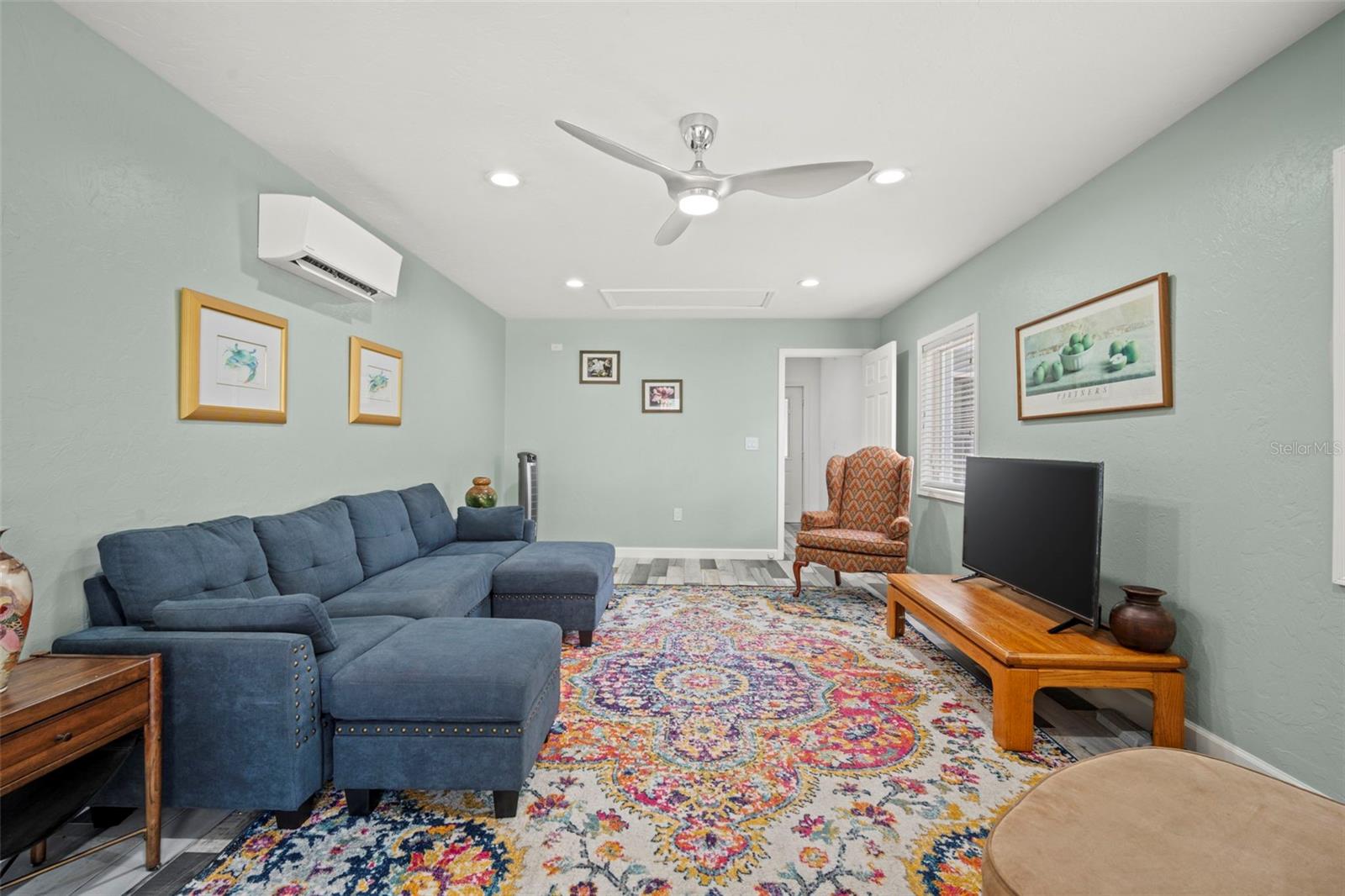 1841 Laurel St Property Photo 28