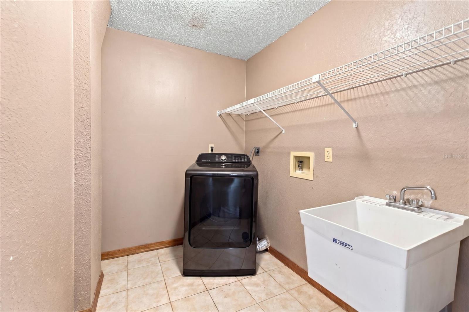 9355 Horizon Dr Property Photo 21