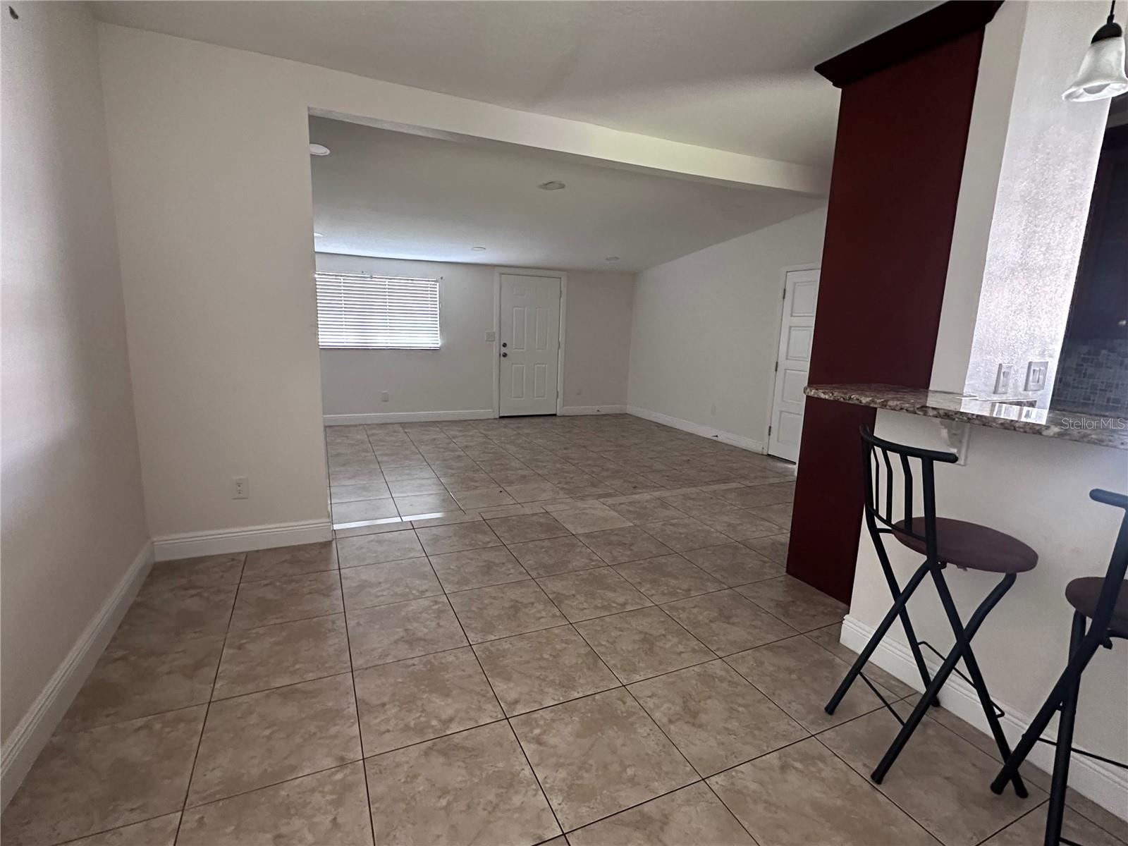 503 Broxburn Ave Property Photo 4