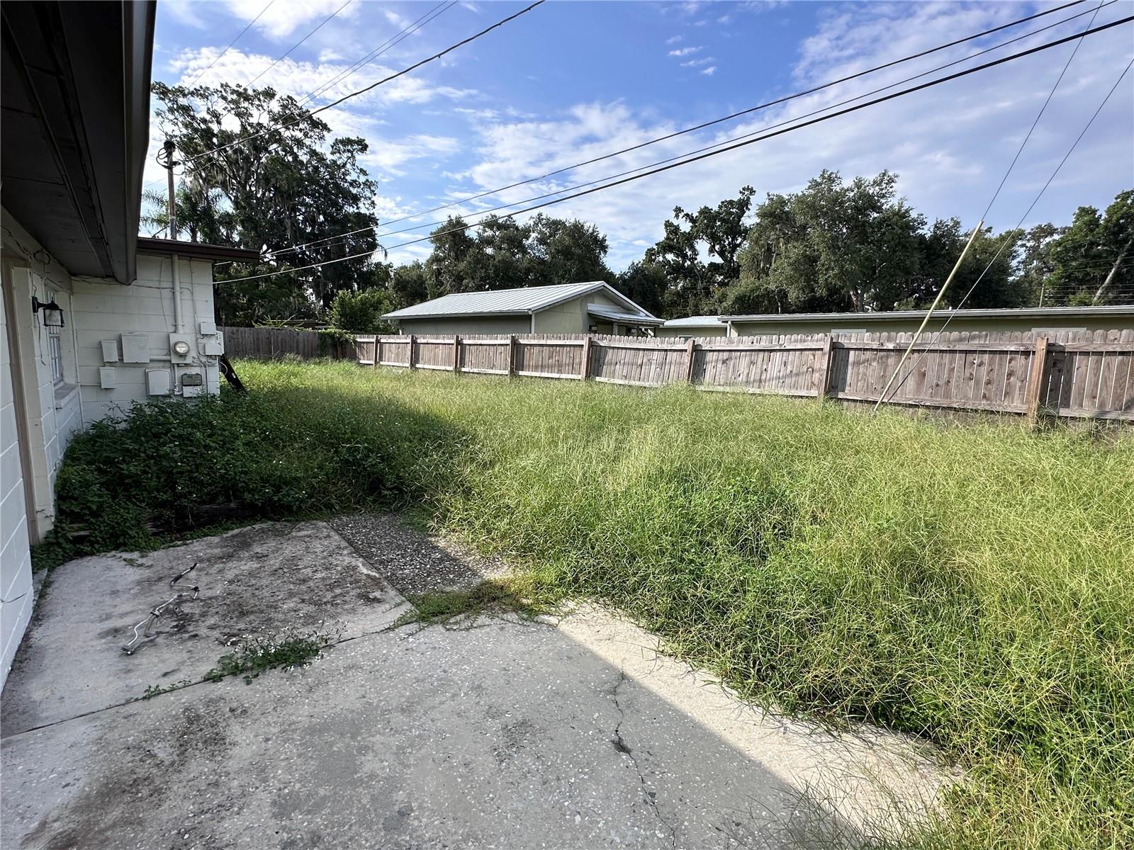 503 Broxburn Ave Property Photo 17
