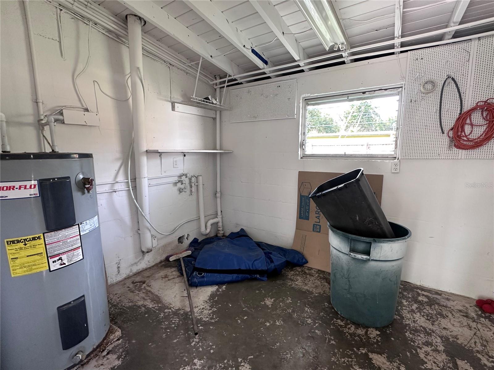 503 Broxburn Ave Property Photo 18