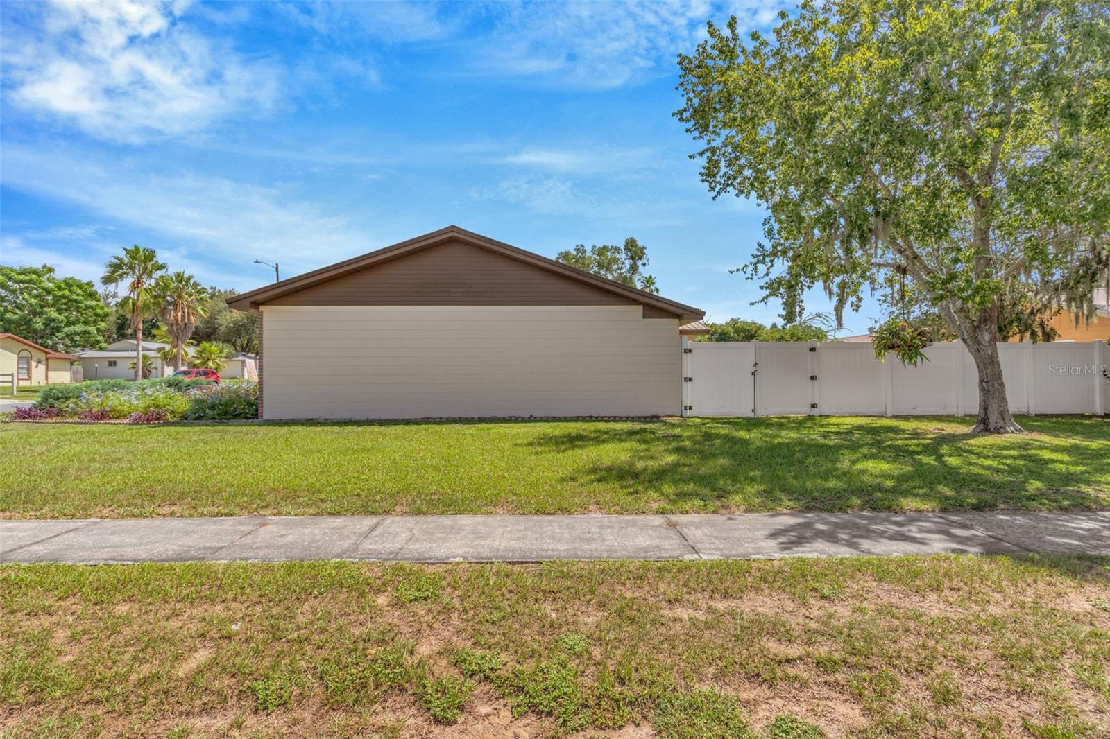 4001 Highgate Dr Property Photo 35