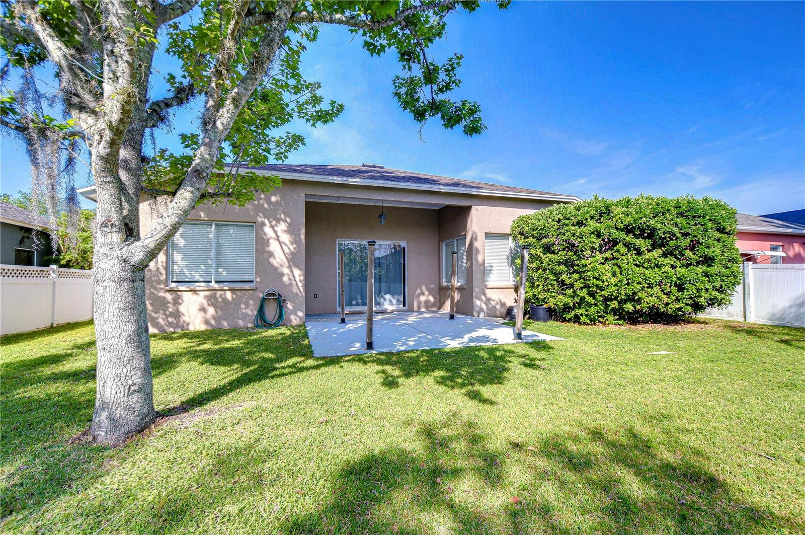 6716 Bluff Meadow Ct Property Photo 4