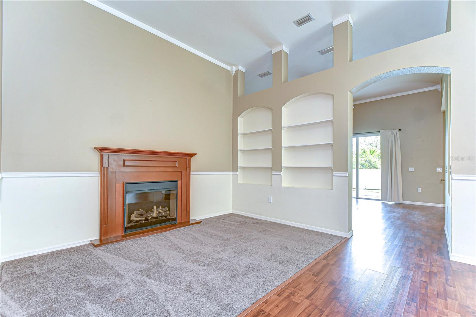 6716 Bluff Meadow Ct Property Photo 8