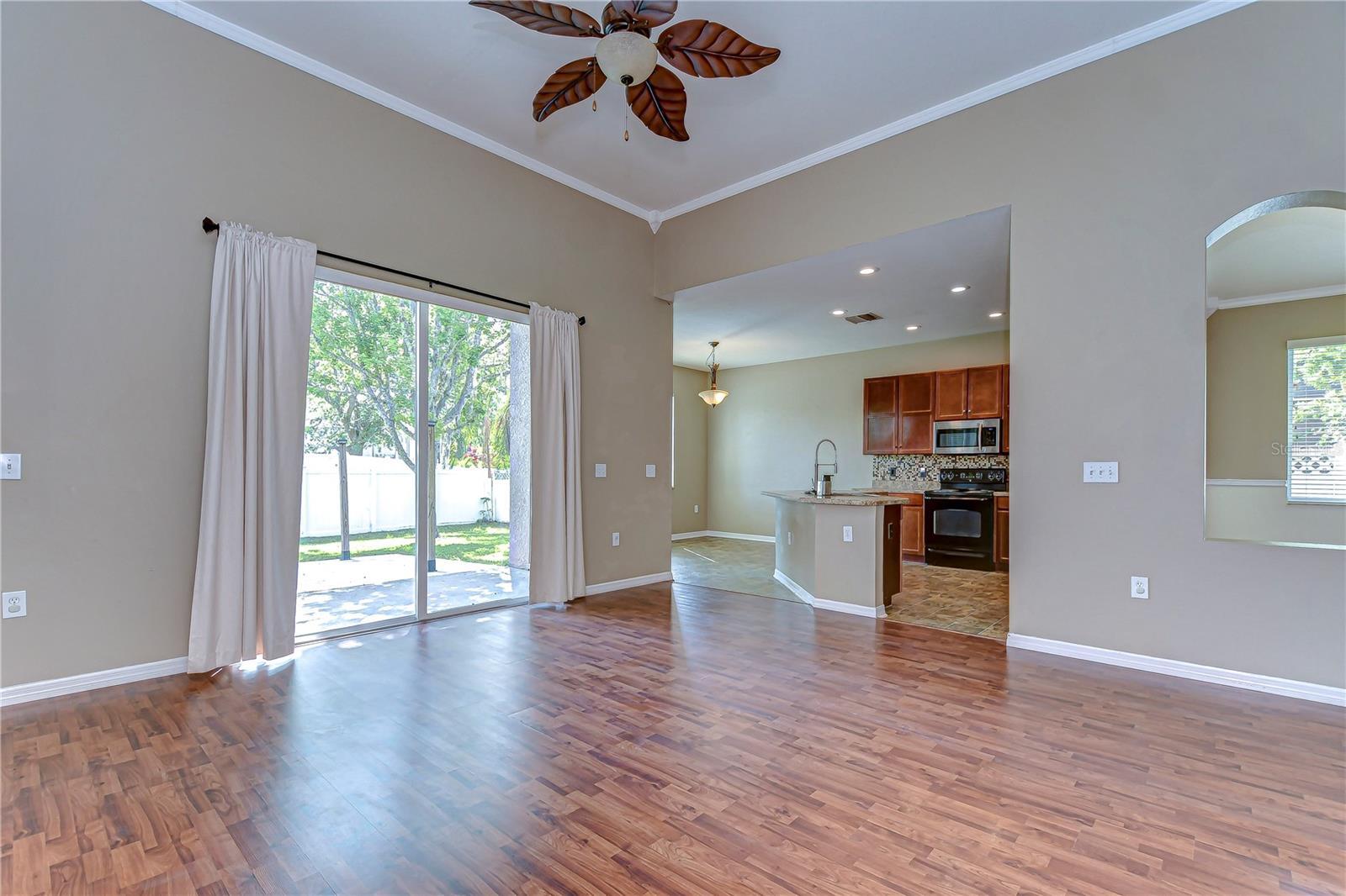 6716 Bluff Meadow Ct Property Photo 17