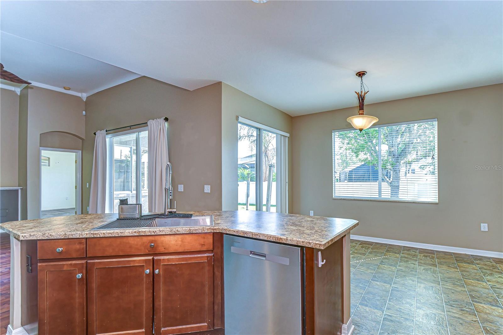 6716 Bluff Meadow Ct Property Photo 21