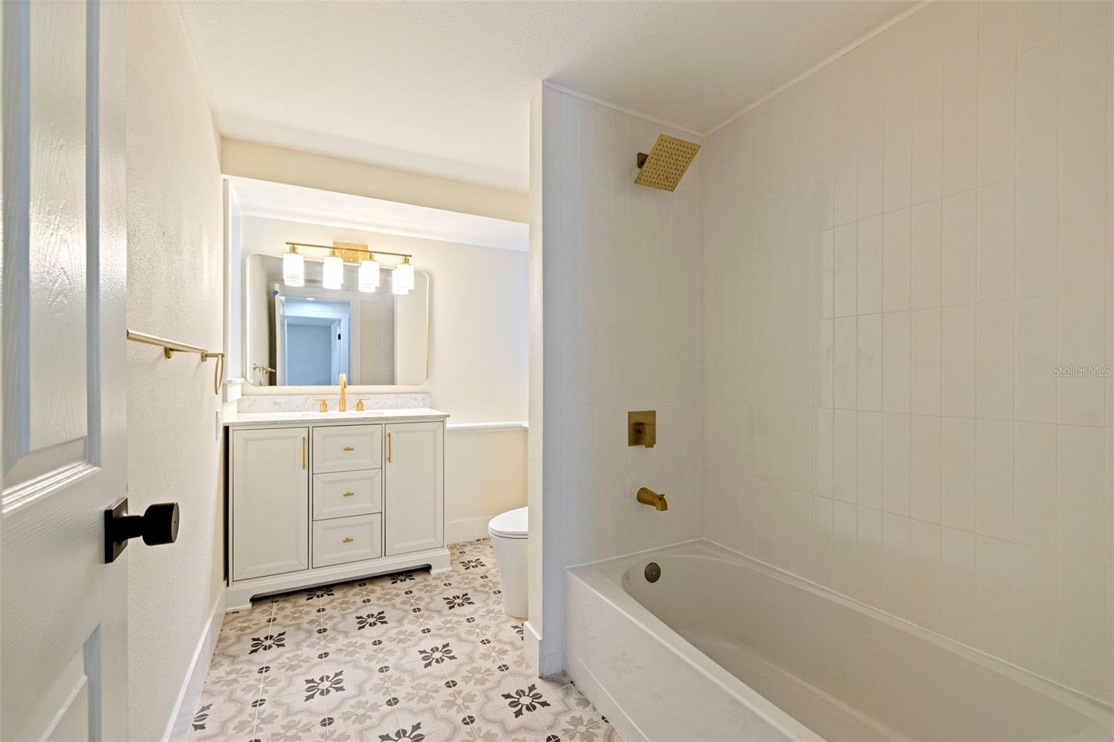 1671 Castlewood Ln Property Photo 31