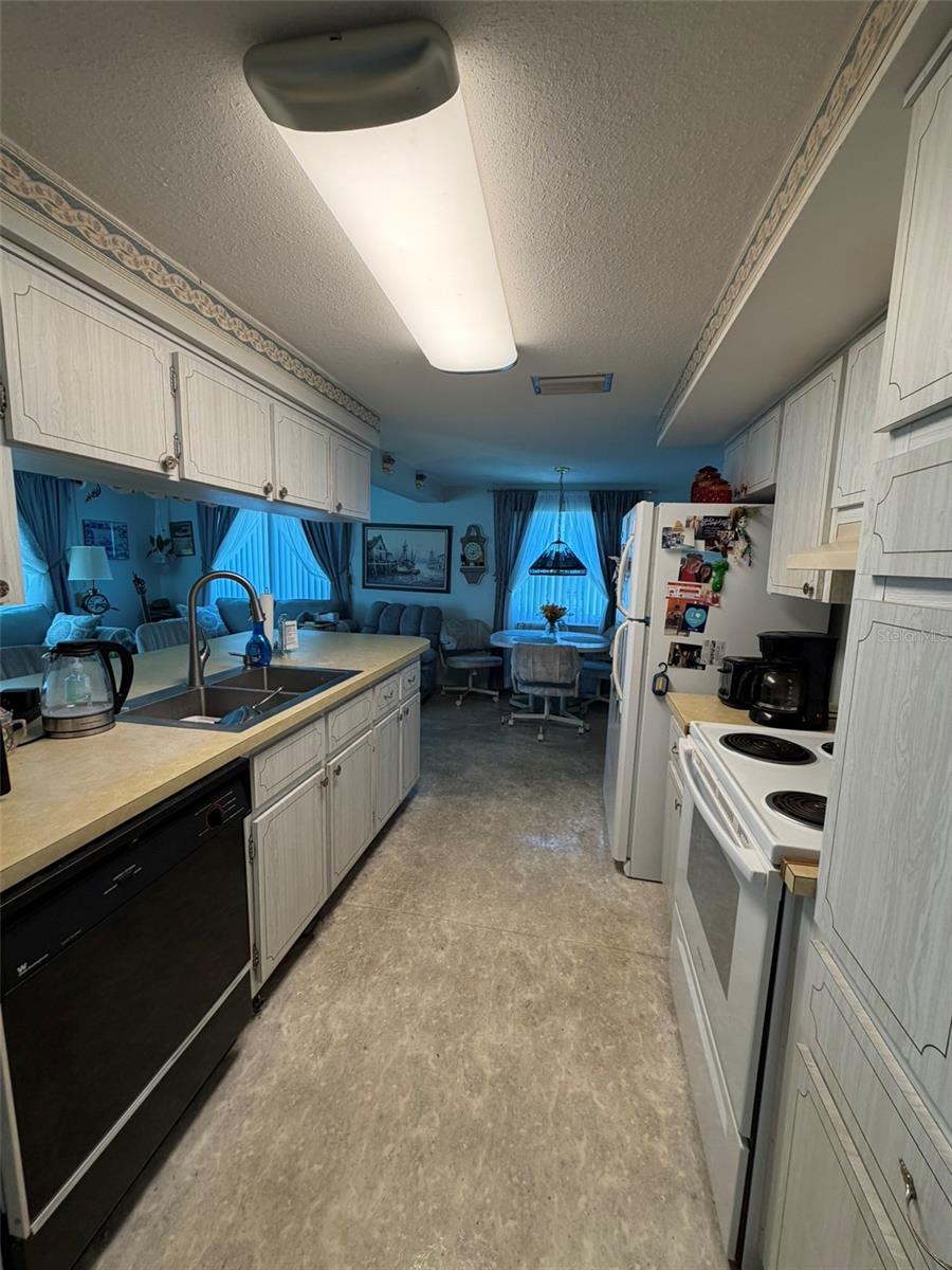 1332 Flotilla Dr Property Photo 11