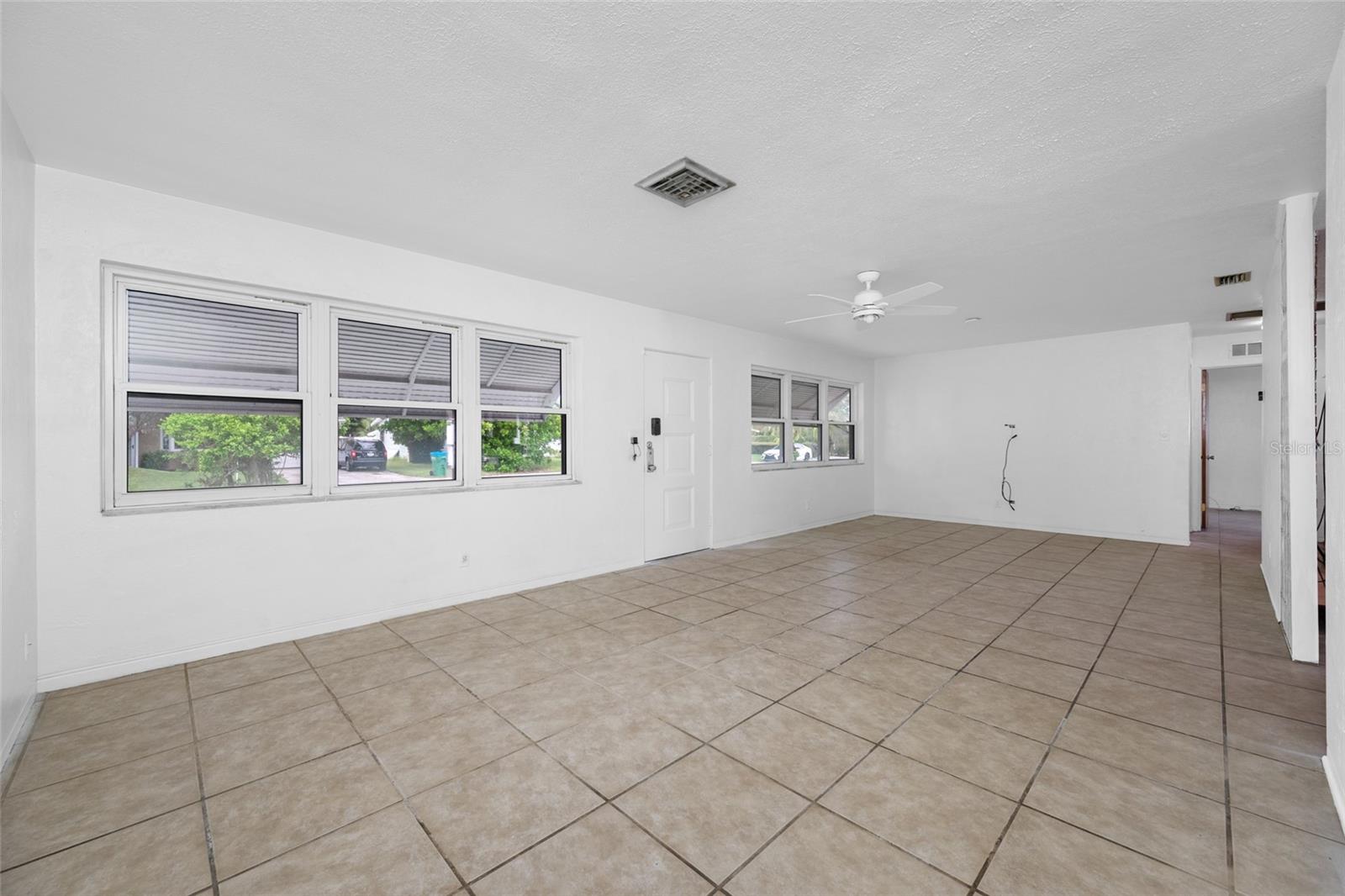 5695 Lime Way Property Photo 3
