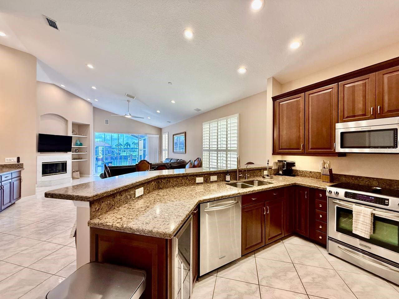 1605 Sand Key Estates Ct Property Photo 15