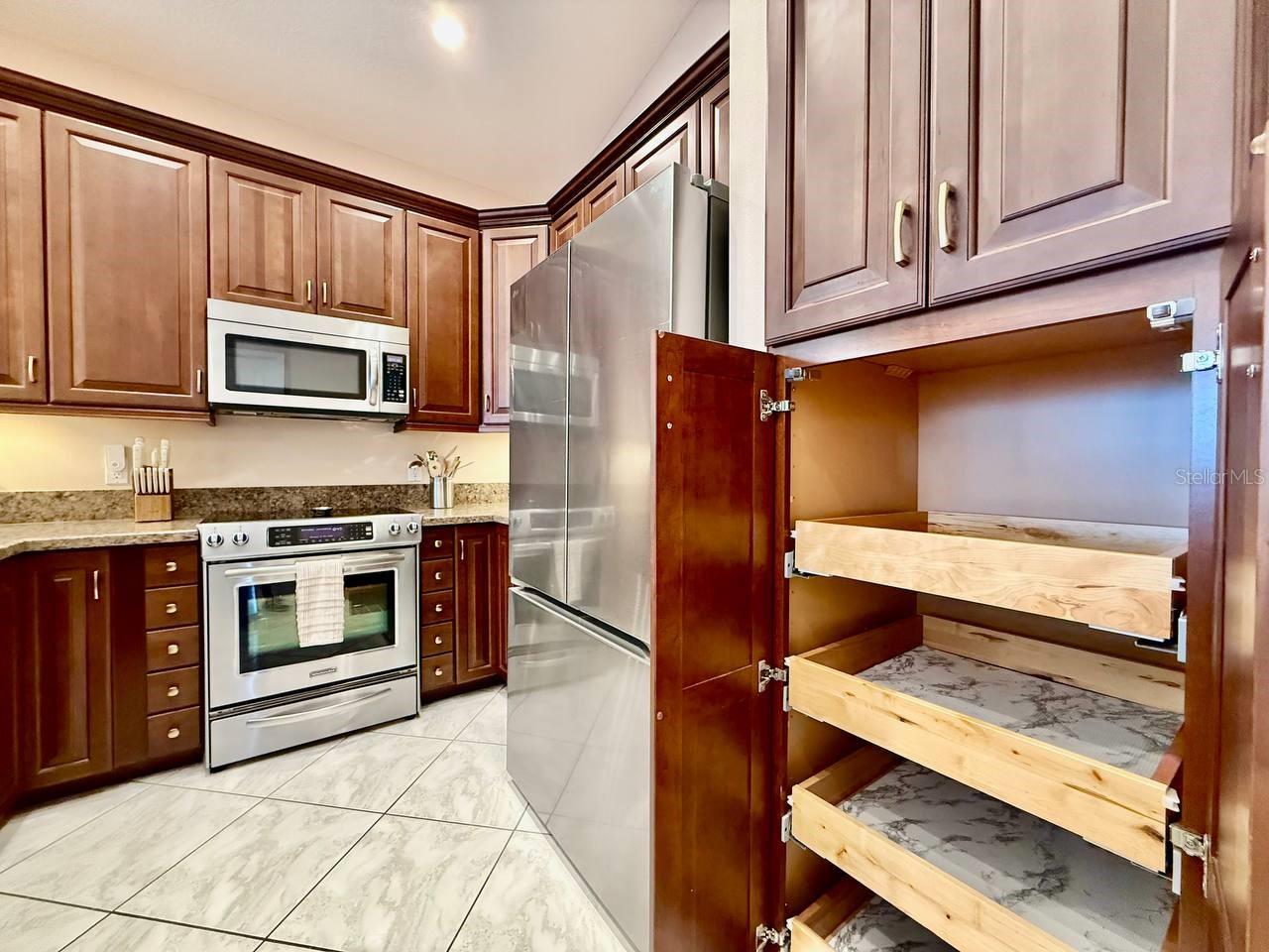 1605 Sand Key Estates Ct Property Photo 17