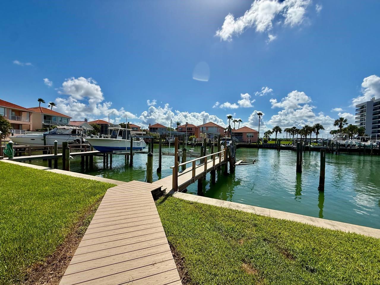 1605 Sand Key Estates Ct Property Photo 53