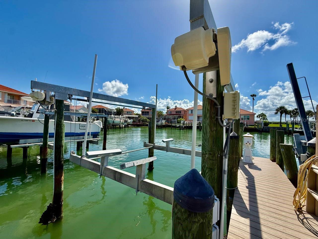 1605 Sand Key Estates Ct Property Photo 58