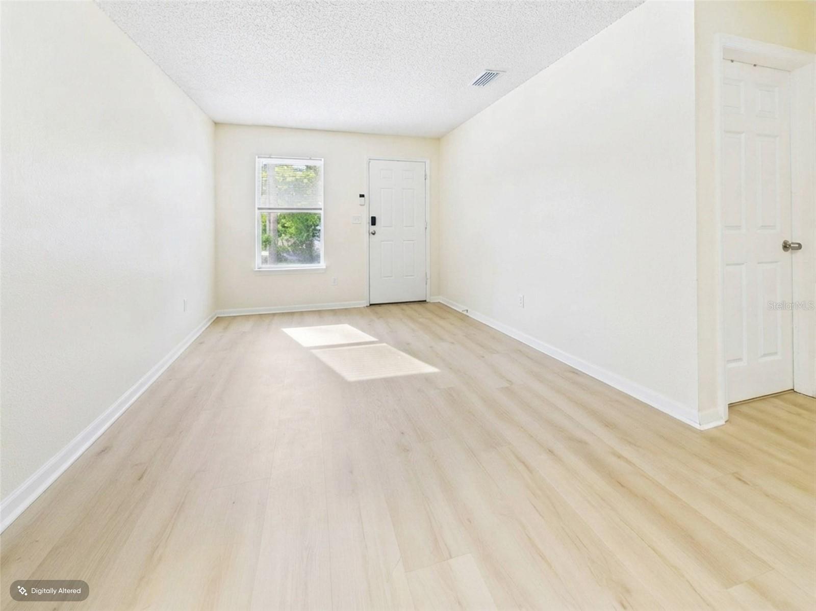 1411 E 109th Ave #b Property Photo 3