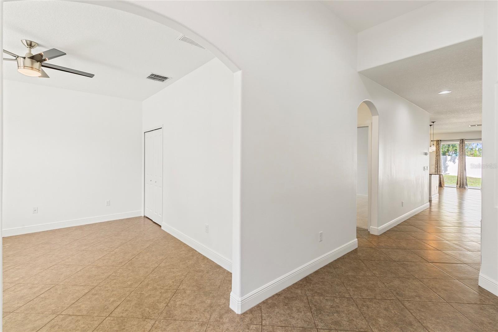 6706 Riverside Bluffs Dr Property Photo 5
