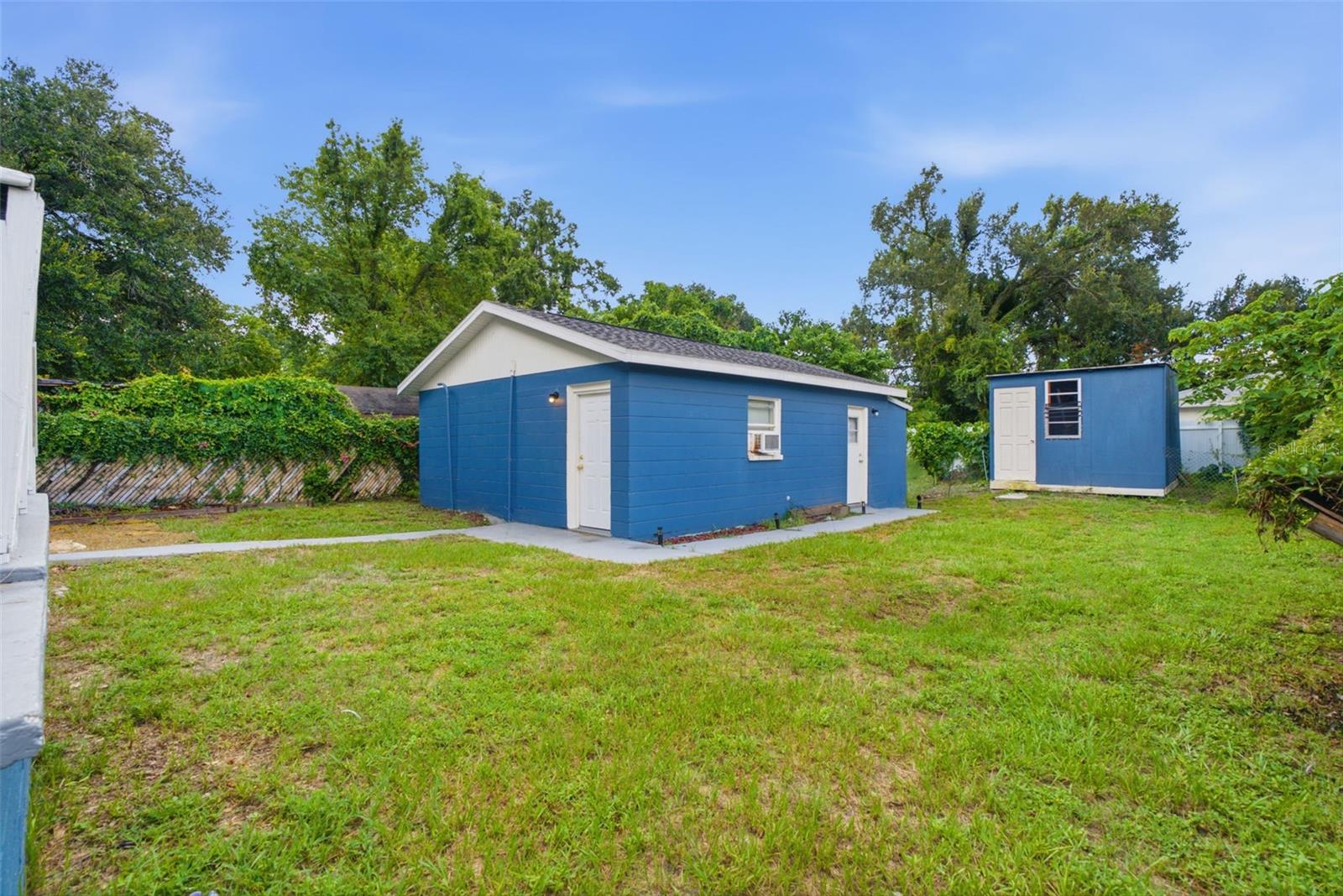 3203 Deleuil Ave Property Photo 19