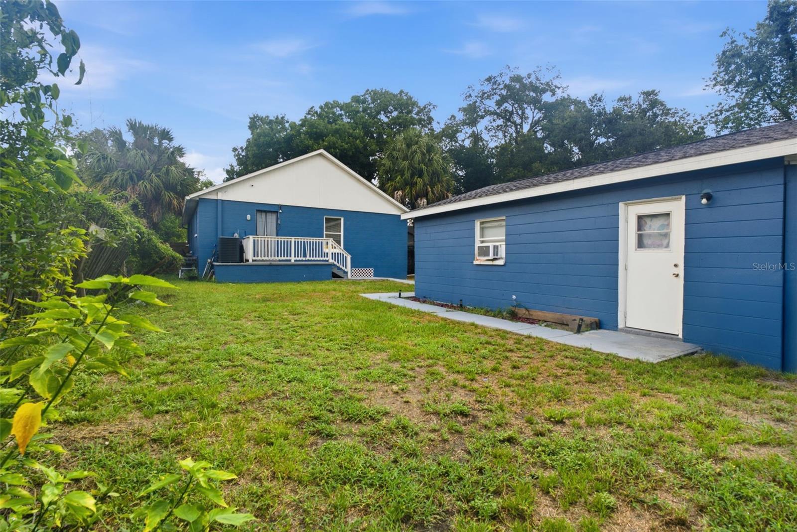 3203 Deleuil Ave Property Photo 20