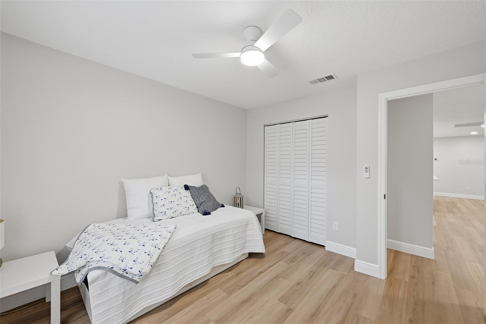 817 Ambassador Loop Property Photo 17