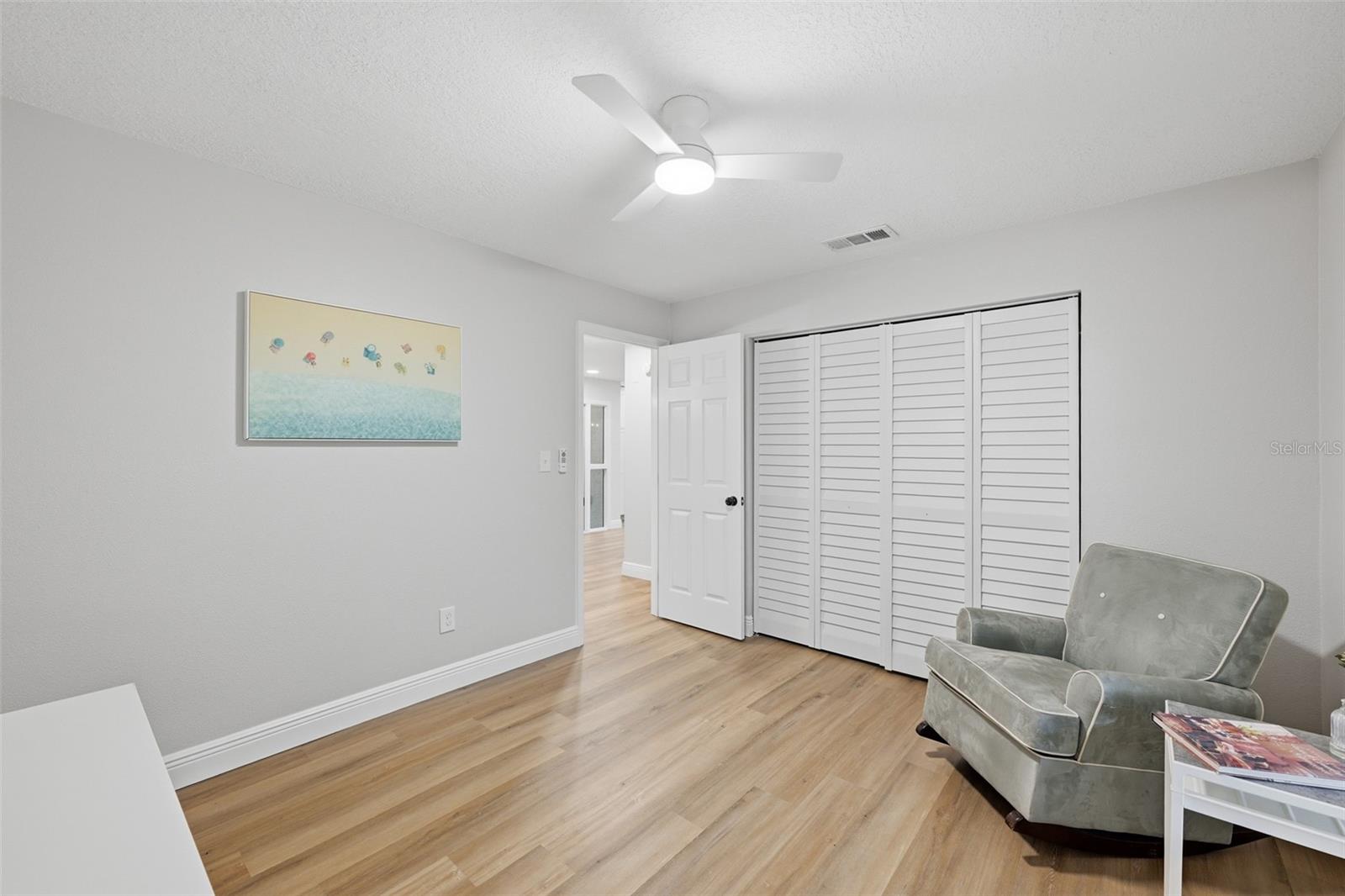 817 Ambassador Loop Property Photo 19