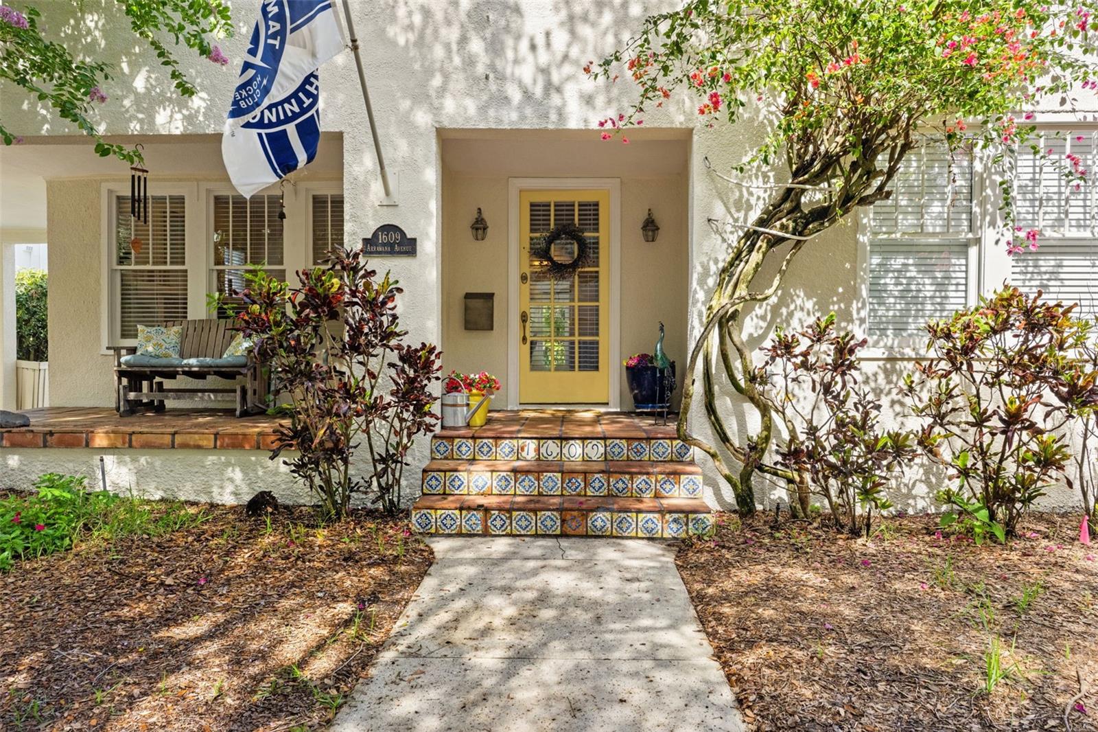 1609 S ARRAWANA AVE Property Photo 1