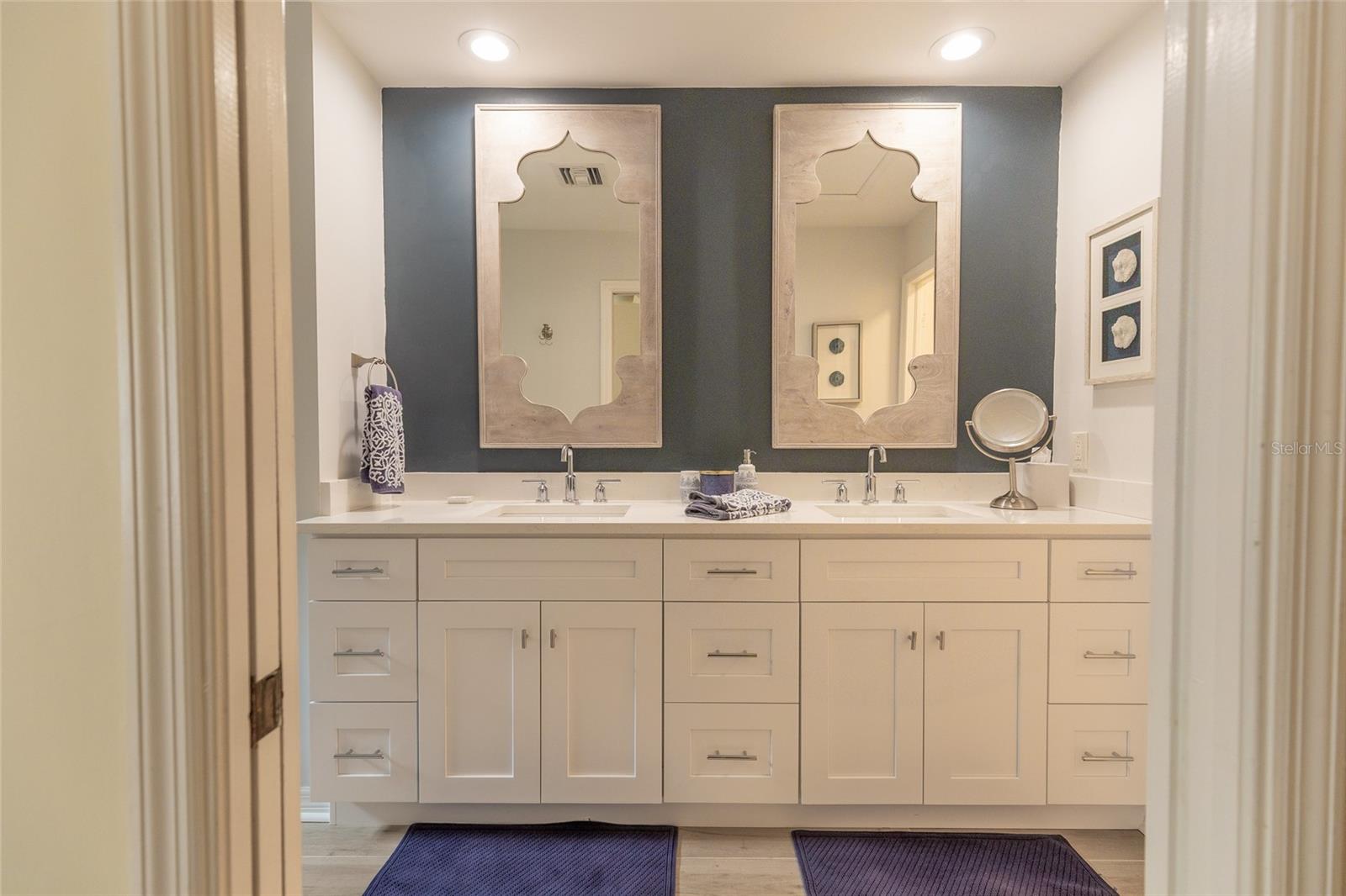 1508 S Bay Villa Pl #b Property Photo 20